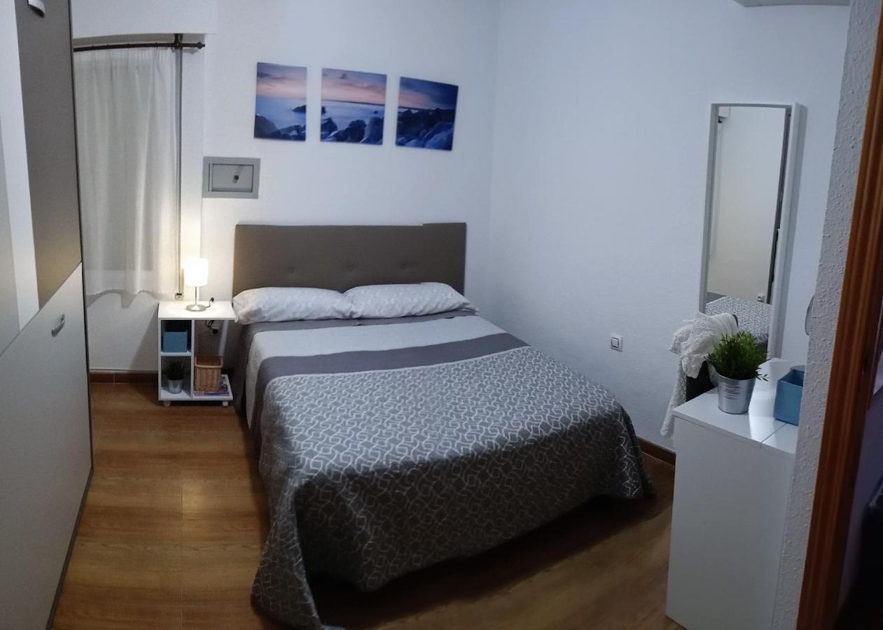 Sol Y Relax, Aguila Apartment เบนัลมาเดนา ภายนอก รูปภาพ