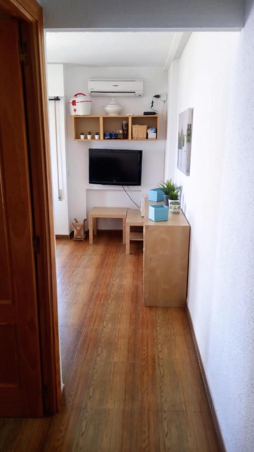 Sol Y Relax, Aguila Apartment เบนัลมาเดนา ภายนอก รูปภาพ