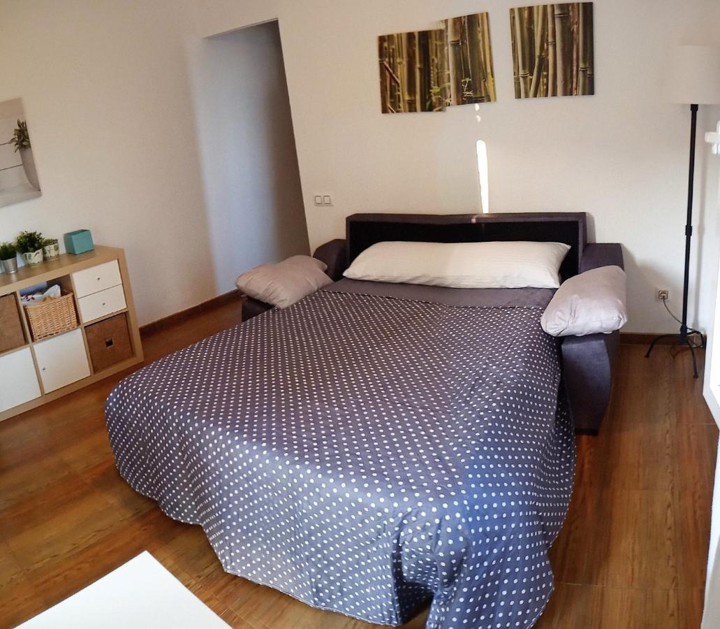Sol Y Relax, Aguila Apartment เบนัลมาเดนา ภายนอก รูปภาพ