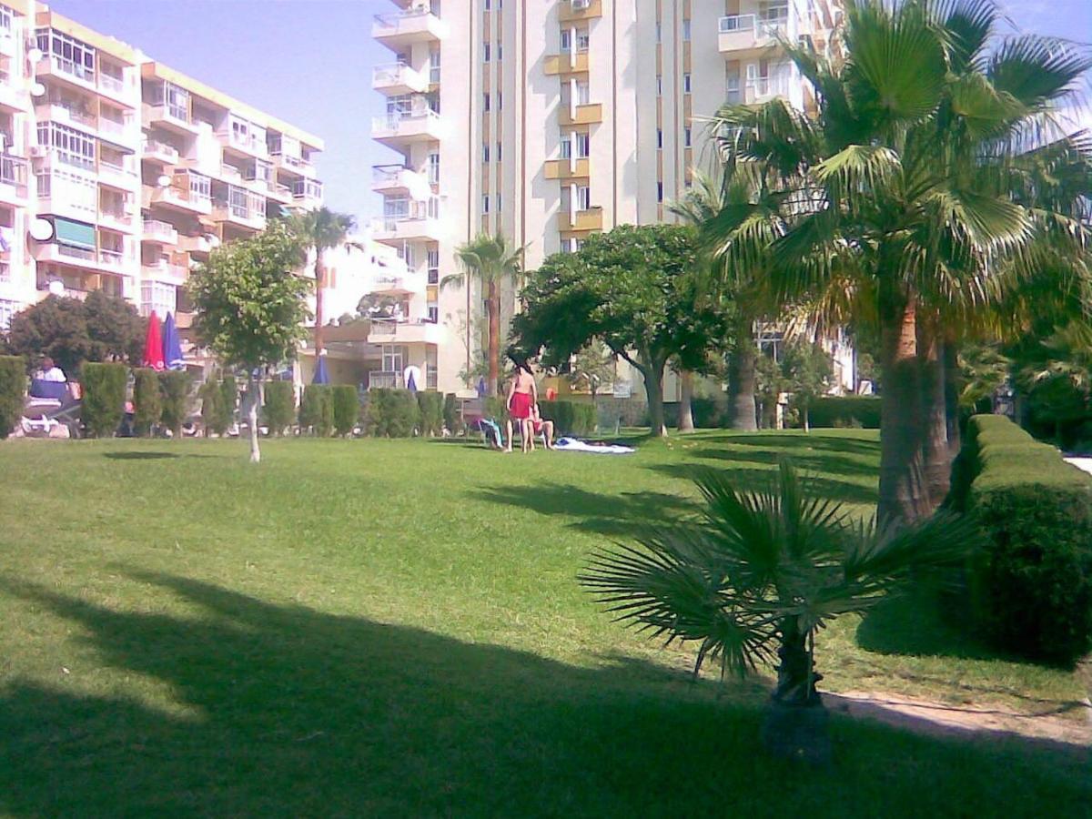 Sol Y Relax, Aguila Apartment เบนัลมาเดนา ภายนอก รูปภาพ