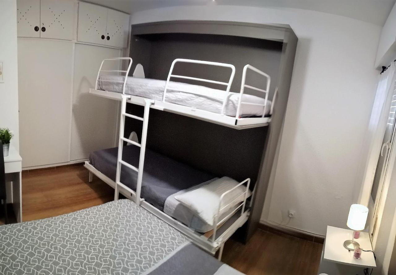 Sol Y Relax, Aguila Apartment เบนัลมาเดนา ภายนอก รูปภาพ