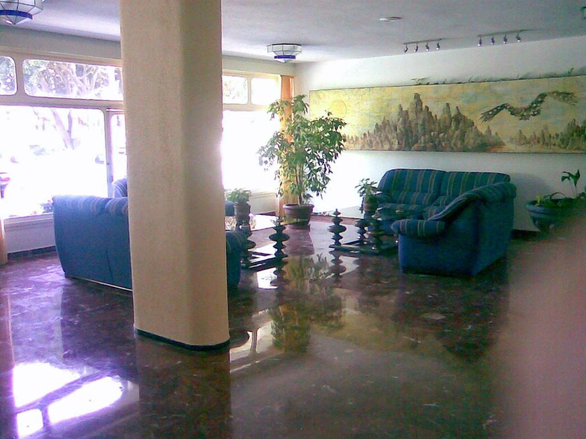 Sol Y Relax, Aguila Apartment เบนัลมาเดนา ภายนอก รูปภาพ