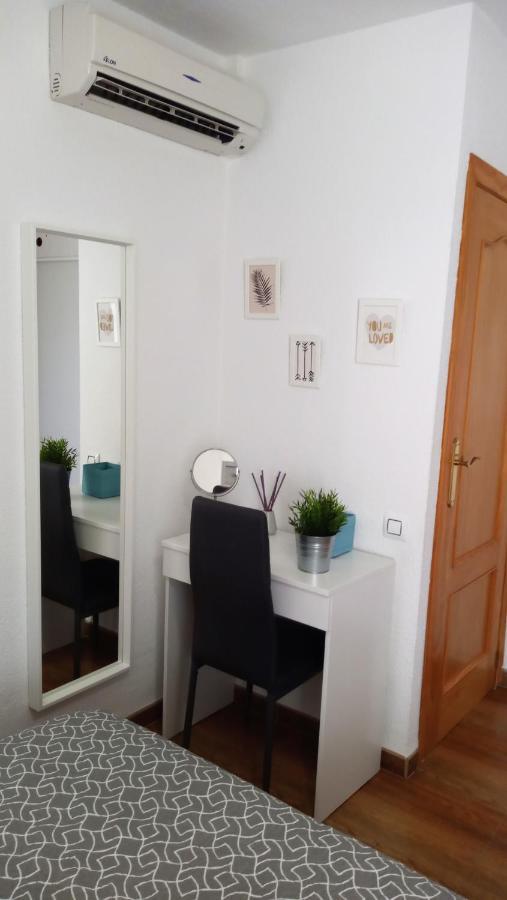 Sol Y Relax, Aguila Apartment เบนัลมาเดนา ภายนอก รูปภาพ