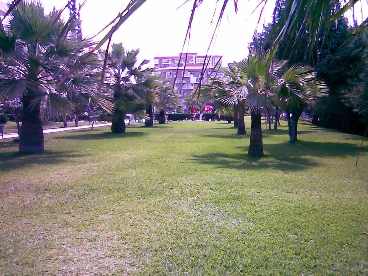 Sol Y Relax, Aguila Apartment เบนัลมาเดนา ภายนอก รูปภาพ